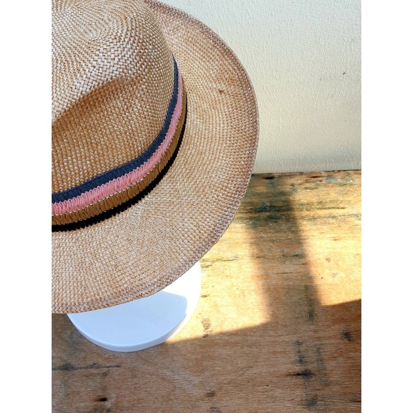 Exquisite J rankų darbo vasarinė skrybėlė